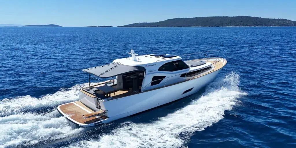 download (7) Monachus Yachts